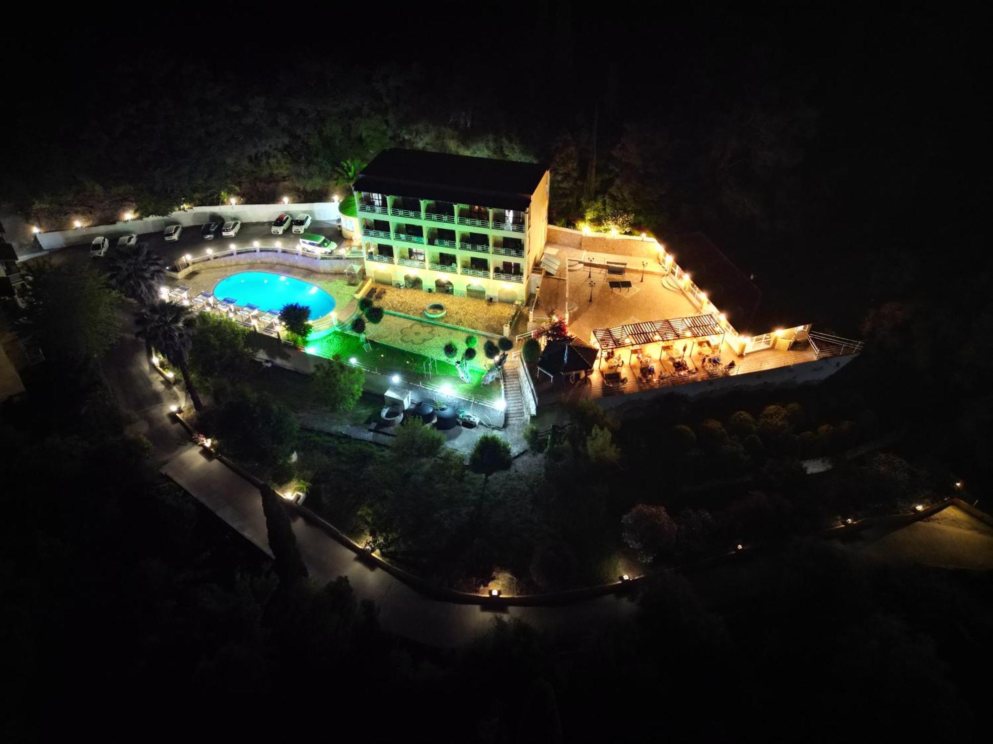 Avra Sunset Sea View Liapades Aparthotel Екстериор снимка